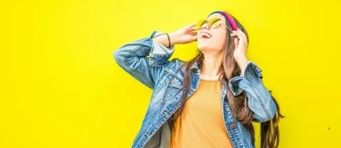 Акцентные колготки: когда узоры уместны