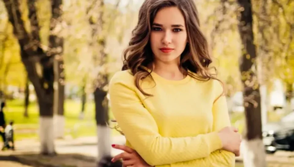 Чёрный низ, цветной верх: рабочие сочетания