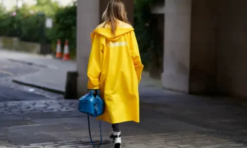 Как выбирать украшения под вырез «сердце» и каре