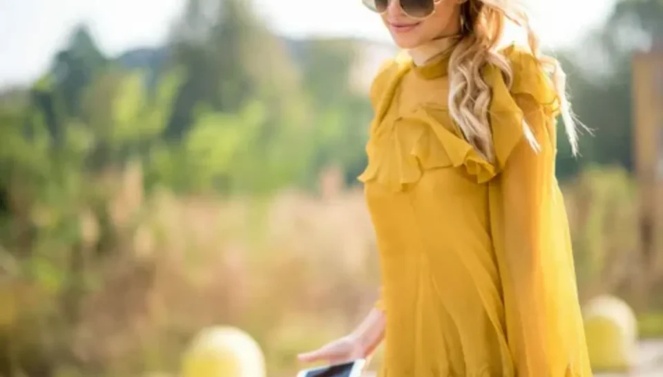 Платье-комбинация днём и вечером: стилизуем по-разному