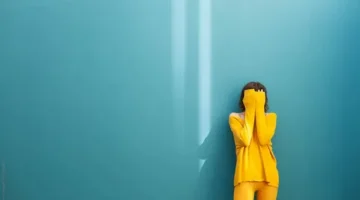 С какой обувью носить длинные платья зимой